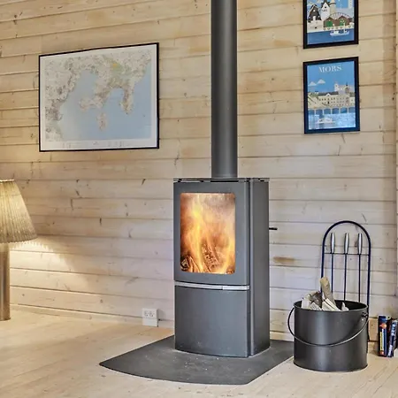 3 Bedroom Cozy In *