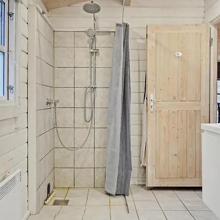 3 Bedroom Cozy In * Knebel