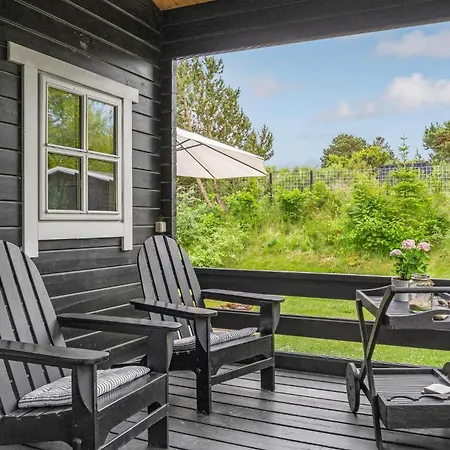 3 Bedroom Cozy In Holiday home